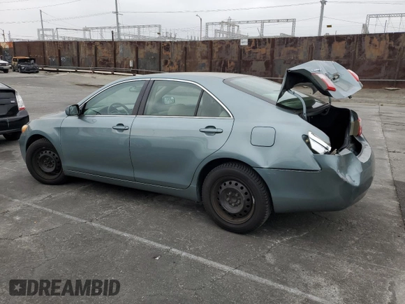 2008 Toyota Camry LE z VIN 4T4BE46K48R016122, wystawiony jako Copart lot #59758125 z przebiegiem 172 945 mil mil oraz Szkoda całkowita • Salvage title. Historia ofert i sprzedaży dostępna na DreamBid. Obrazek 2.