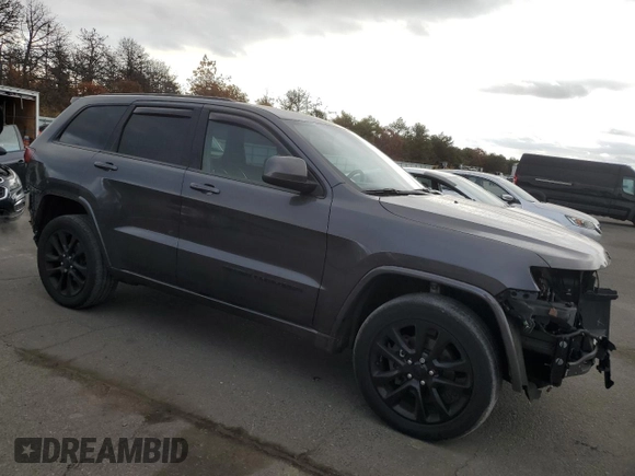 2020 Jeep Grand Cherokee Laredo E with VIN 1C4RJFAG3LC104570, listed as a Copart auction lot 76829984 with 73,348 mi miles and Non Repairable. Bid and sale history available at carsss.com. Image 4.