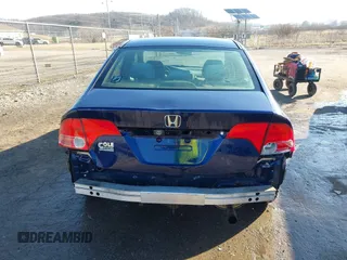2006 Honda Civic z VIN 1HGFA15296L051321, wystawiony jako IAAI lot #41763355 z przebiegiem 279 322 mil mil oraz . Historia ofert i sprzedaży dostępna na DreamBid. Obrazek 16.