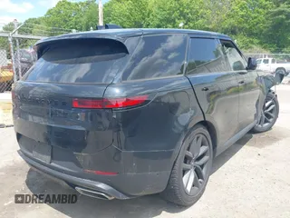 2024 Land Rover Range Rover Sport SE с VIN SAL1P9EU5RA181435, выставлен на аукционе IAAI как лот 42355255 с пробегом 19 130 миль миль и . История ставок и продаж доступна на DreamBid. Изображение 4.