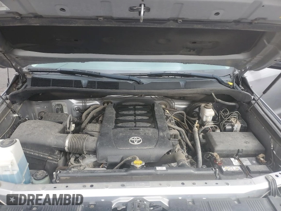 2017 Toyota Tundra SR z VIN 5TFUY5F18HX597005, wystawiony jako Copart lot #43058665 z przebiegiem 58 090 mil mil oraz Szkoda całkowita • Salvage title. Historia ofert i sprzedaży dostępna na DreamBid. Obrazek 11.
