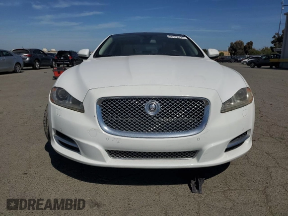 2013 Jaguar XJ with VIN SAJWA1C79D8V51400, listed as a Copart auction lot 54972475 with 79,471 mi miles and Clean Title. Bid and sale history available at DreamBid. Image 5.