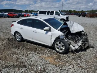 2014 Ford Focus SE with VIN 1FADP3F21EL119694, listed as a Copart auction lot 49823525 with 177,391 mi miles and Non Repairable. Bid and sale history available at DreamBid. Image 4.