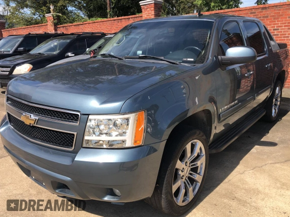 2008 Chevrolet Avalanche LTZ with VIN 3GNFK12368G179855, listed as a Copart auction lot 74753294 with 236,884 mi miles and Clean Title. Bid and sale history available at carsss.com. Image 2.