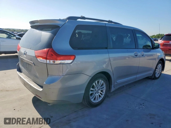 2013 Toyota Sienna XLE AAS с VIN 5TDYK3DC2DS327442, выставлен на аукционе Copart как лот 56754465 с пробегом 203 691 миль миль и Чистый • Clean title. История ставок и продаж доступна на DreamBid. Изображение 3.