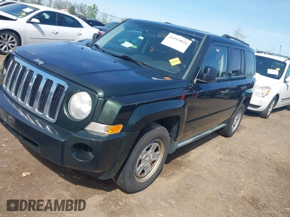 2010 Jeep Patriot Sport with VIN 1J4NT2GB8AD573538, listed as a IAAI auction lot 42113824 with 166,584 mi miles. Bid and sale history available at carsss.com. Image 18.
