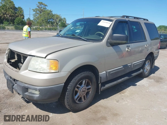 2005 Ford Expedition Special Service with VIN 1FMPU16525LB02834, listed as a IAAI auction lot 42054876 with 105,577 mi miles and . Bid and sale history available at DreamBid. Image 17.