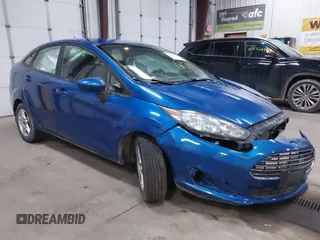 2019 Ford Fiesta SE z VIN 3FADP4BJXKM118427, wystawiony jako IAAI lot #41643927 z przebiegiem 109 617 mil mil oraz . Historia ofert i sprzedaży dostępna na DreamBid. Obrazek 1.