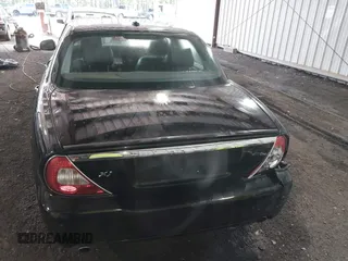 2009 Jaguar XJ 8 LWB with VIN SAJWA79B29SH31572, listed as a IAAI auction lot 42138154 with 147,500 mi miles and . Bid and sale history available at DreamBid. Image 16.