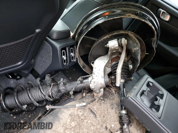 2025 Volvo XC40 Plus Bright Theme с VIN YV4L12UE3S2503506, выставлен на аукционе Copart как лот 58265625 с пробегом 12 667 миль миль и Чистый • Clean title. История ставок и продаж доступна на DreamBid. Изображение 12.