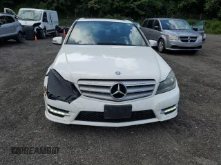 2013 Mercedes-Benz C 300 Sport with VIN WDDGF8AB1DG032261, listed as a Copart auction lot 63819795 with 162,525 mi miles and Salvage title. Bid and sale history available at DreamBid. Image 5.