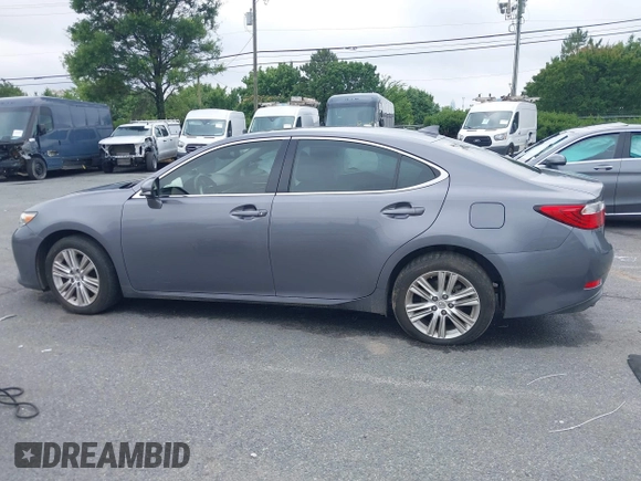 2015 Lexus ES 330 z VIN JTHBK1GG6F2153506, wystawiony jako IAAI lot #42357576 z przebiegiem 142 795 mil mil oraz . Historia ofert i sprzedaży dostępna na DreamBid. Obrazek 14.