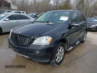 2006 Mercedes-Benz M 350 with VIN 4JGBB86E76A133227, listed as a IAAI auction lot 41741591 with 189,333 mi miles and . Bid and sale history available at DreamBid. Image 2.