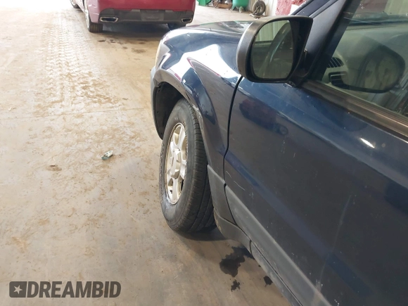 2004 Ford Escape XLT with VIN 1FMYU93134KB36712, listed as a IAAI auction lot 42412101 with 232,340 mi miles and . Bid and sale history available at DreamBid. Image 6.