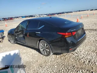 2020 Nissan Altima SV with VIN 1N4BL4DV3LC258678, listed as a Copart auction lot 54237035 with 77,977 mi miles and Salvage title. Bid and sale history available at DreamBid. Image 2.