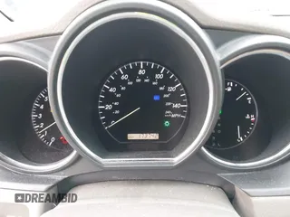 2005 Lexus RX 330 z VIN 2T2HA31U55C064188, wystawiony jako IAAI lot #41806536 z przebiegiem 173 742 mil mil oraz . Historia ofert i sprzedaży dostępna na DreamBid. Obrazek 7.
