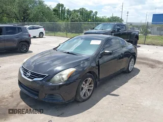 2013 Nissan Altima S with VIN 1N4AL2EP2DC226337, listed as a IAAI auction lot 42060854 with 161,225 mi miles and . Bid and sale history available at DreamBid. Image 2.
