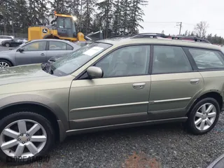 2006 Subaru Legacy Wagon Outback 2.5i Ltd with VIN 4S4BP62C267311889, listed as a IAAI auction lot 41166815 with 181,452 mi miles. Bid and sale history available at carsss.com. Image 15.