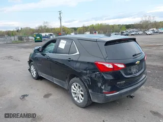2020 Chevrolet Equinox LT with VIN 2GNAXTEV8L6113123, listed as a IAAI auction lot 42025819 with 77,042 mi miles. Bid and sale history available at carsss.com. Image 3.