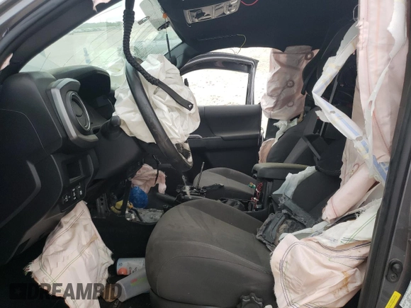 2017 Toyota Tacoma SR5 с VIN 5TFCZ5AN8HX112719, выставлен на аукционе Copart как лот 52535005 с пробегом Не указан миль и На запчасти • Non repairable. История ставок и продаж доступна на DreamBid. Изображение 7.