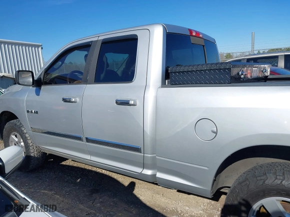 2009 Dodge Ram 1500 SLT with VIN 1D3HB18P49S802340, listed as a IAAI auction lot 41265910 with 202,510 mi miles. Bid and sale history available at carsss.com. Image 14.