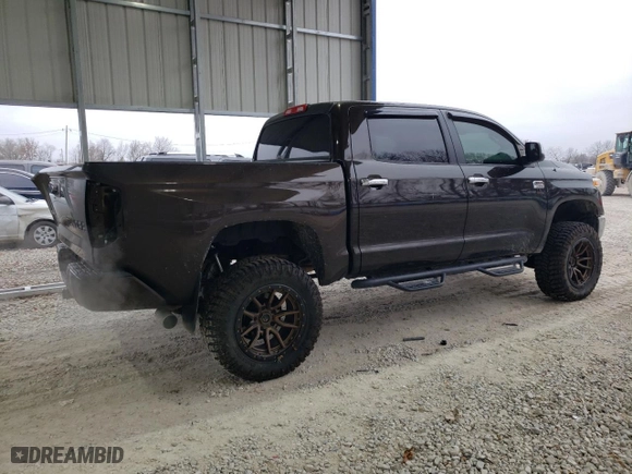 2018 Toyota Tundra 4WD SR5 with VIN 5TFAW5F15JX742032, listed as a Copart auction lot 83855754 with 82,476 mi miles and Salvage Title. Bid and sale history available at carsss.com. Image 3.