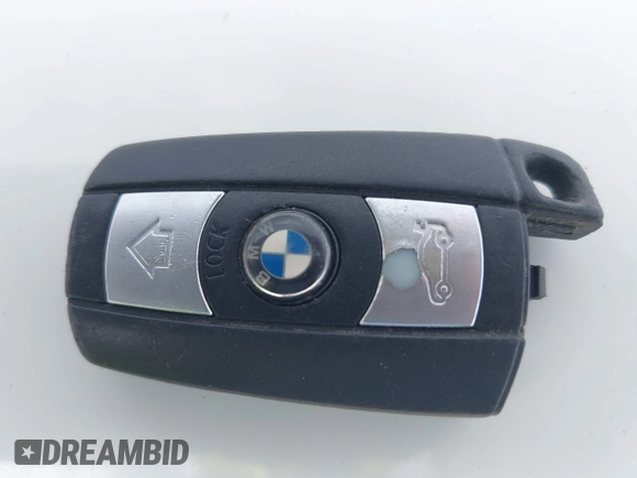 2006 BMW 3 Series 330i z VIN WBAVB33586PS06978, wystawiony jako IAAI lot #42263598 z przebiegiem Nie podano mil oraz . Historia ofert i sprzedaży dostępna na DreamBid. Obrazek 11.