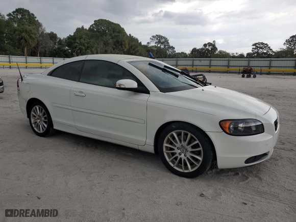 2009 Volvo C70 with VIN YV1MC67259J075748, listed as a Copart auction lot 48071175 with 115,002 mi miles and Clean Title. Bid and sale history available at carsss.com. Image 4.