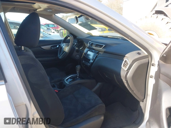 2014 Nissan Rogue S with VIN 5N1AT2MV9EC757137, listed as a IAAI auction lot 41826847 with 170,793 mi miles. Bid and sale history available at carsss.com. Image 5.