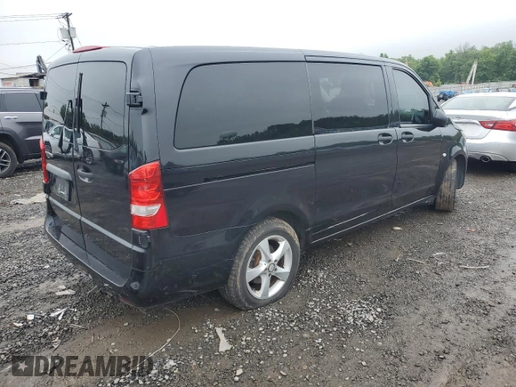 2018 Mercedes-Benz Metris Passenger z VIN WD4PG2EEXJ3413754, wystawiony jako Copart lot #61470415 z przebiegiem 201 761 mil mil oraz Czysty tytuł • Clean title. Historia ofert i sprzedaży dostępna na DreamBid. Obrazek 3.