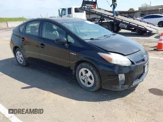 2010 Toyota Prius II with VIN JTDKN3DU5A5160372, listed as a IAAI auction lot 41901630 with 228,617 mi miles. Bid and sale history available at carsss.com. Image 1.