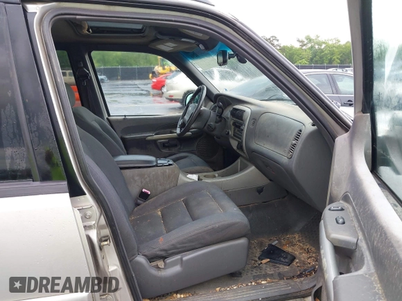 2002 Ford Explorer Sport Trac Value with VIN 1FMZU67E62UC95015, listed as a IAAI auction lot 42090296 with 181,243 mi miles and . Bid and sale history available at DreamBid. Image 5.