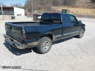 2002 Chevrolet Silverado 1500 LS with VIN 2GCEC19V321341014, listed as a IAAI auction lot 41778362 with 232,782 mi miles. Bid and sale history available at carsss.com. Image 4.