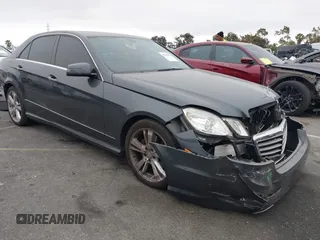 2012 Mercedes-Benz E E 350 Luxury with VIN WDDHF5KB7CA550085, listed as a IAAI auction lot 40112623 with 103,023 mi miles. Bid and sale history available at carsss.com. Image 1.
