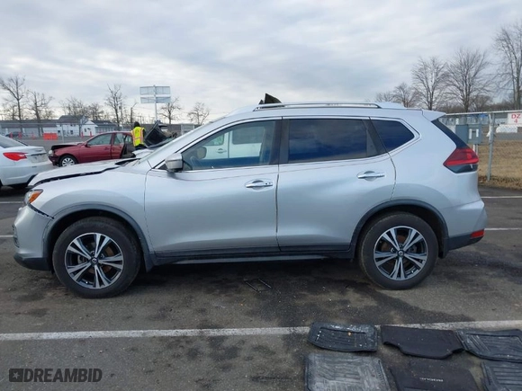 2019 Nissan Rogue SV with VIN JN8AT2MV1KW379852, listed as a IAAI auction lot 41497346 with 52690 miles. Bid and sale history available at carsss.com. Image 14.