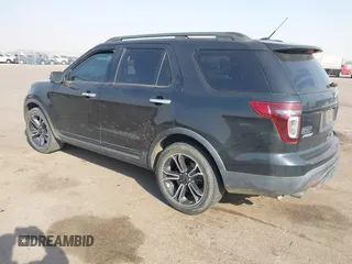 2013 Ford Explorer Sport z VIN 1FM5K8GT3DGC86028, wystawiony jako IAAI lot #40596140 z przebiegiem 136 292 mil mil oraz . Historia ofert i sprzedaży dostępna na DreamBid. Obrazek 3.