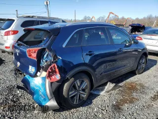 2022 Kia Niro LXS SE with VIN KNDCB3LC7N5533973, listed as a Copart auction lot 84605624 with 38,797 mi miles and Salvage Title. Bid and sale history available at carsss.com. Image 3.