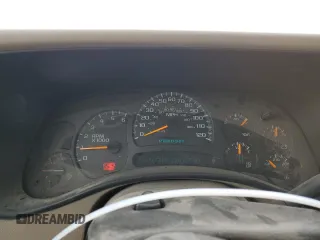 2004 GMC Sierra 2500HD SLE z VIN 1GTHK29U64E336548, wystawiony jako Copart lot #44979505 z przebiegiem 226 577 mil mil oraz Szkoda całkowita • Salvage title. Historia ofert i sprzedaży dostępna na DreamBid. Obrazek 9.