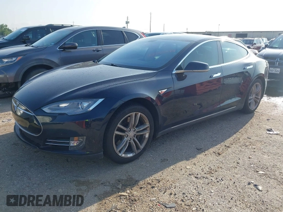 2014 Tesla Model S 60 with VIN 5YJSA1H12EFP39873, listed as a IAAI auction lot 42443414 with 132,773 mi miles and . Bid and sale history available at DreamBid. Image 19.