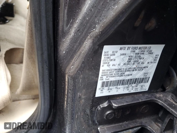 2008 Ford F-350 XL z VIN 1FTWW31R28EA31935, wystawiony jako Copart lot #56000565 z przebiegiem 336 810 mil mil oraz Szkoda całkowita • Salvage title. Historia ofert i sprzedaży dostępna na DreamBid. Obrazek 13.