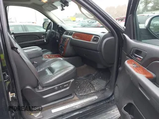 2009 Chevrolet Tahoe LTZ с VIN 1GNFK33039R148306, выставлен на аукционе IAAI как лот 41599449 с пробегом 178 607 миль миль и . История ставок и продаж доступна на DreamBid. Изображение 5.