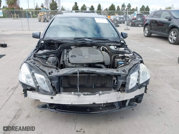 2012 Mercedes-Benz E-Class E 350 Luxury with VIN WDDHF5KB7CA600239, listed as a IAAI auction lot 41915206 with 94,970 mi miles. Bid and sale history available at carsss.com. Image 11.