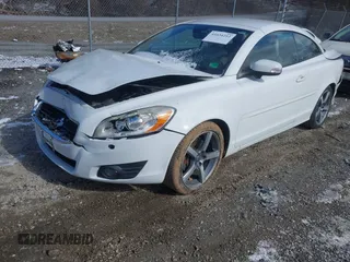 2013 Volvo C70 T5 with VIN YV1672MC5DJ142005, listed as a IAAI auction lot 41634212 with 94,435 mi miles. Bid and sale history available at carsss.com. Image 18.