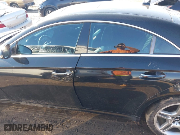 2007 Mercedes-Benz CLS-Class 5.5L with VIN WDDDJ72X47A101635, listed as a IAAI auction lot 41643883 with 179,543 mi miles. Bid and sale history available at carsss.com. Image 14.