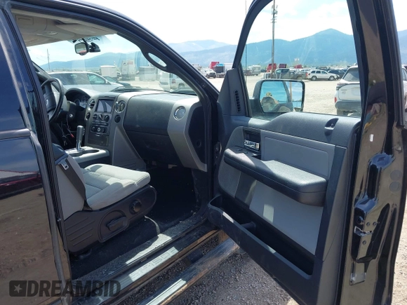 2004 Ford F-150 XLT with VIN 1FTPX14514NA15377, listed as a IAAI auction lot 42234095 with 129,075 mi miles and . Bid and sale history available at DreamBid. Image 5.