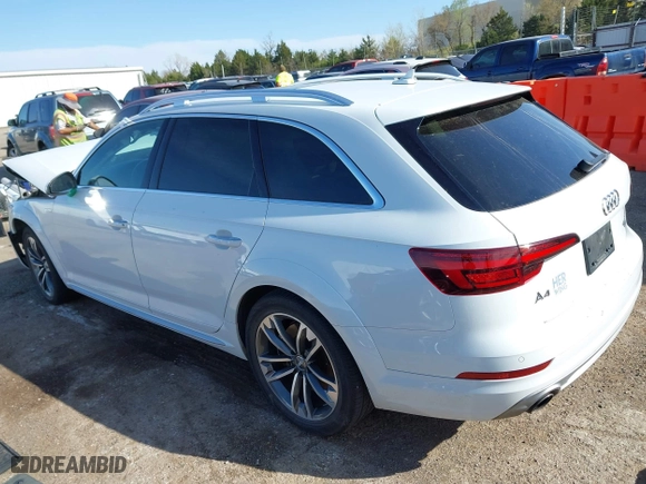 2018 Audi A4 allroad Premium Plus with VIN WA18NAF41JA024706, listed as a IAAI auction lot 41921127 with 76,719 mi miles. Bid and sale history available at carsss.com. Image 14.