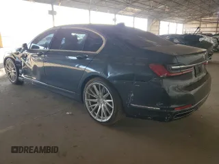2020 BMW 7 Series 740i with VIN WBA7T2C07LCD13563, listed as a Copart auction lot 86744484 with 0 mi miles and Salvage Title. Bid and sale history available at carsss.com. Image 2.