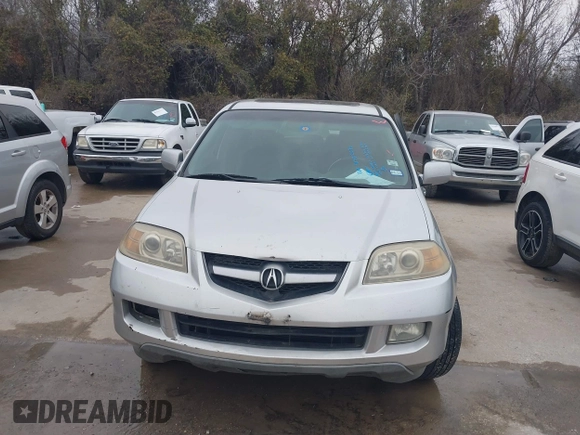 2005 Acura MDX with VIN 2HNYD18245H557011, listed as a IAAI auction lot 41572677 with 275,411 mi miles. Bid and sale history available at carsss.com. Image 6.