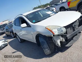 2011 Nissan Rogue S z VIN JN8AS5MT6BW189290, wystawiony jako IAAI lot #41856406 z przebiegiem 136 207 mil mil oraz . Historia ofert i sprzedaży dostępna na DreamBid. Obrazek 1.