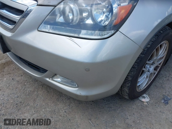 2006 Honda Odyssey TOURING with VIN 5FNRL38806B000049, listed as a IAAI auction lot 42095336 with 218,584 mi miles. Bid and sale history available at carsss.com. Image 12.